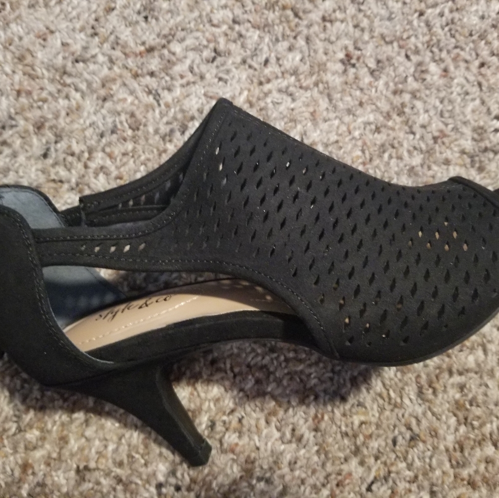 Suede heels